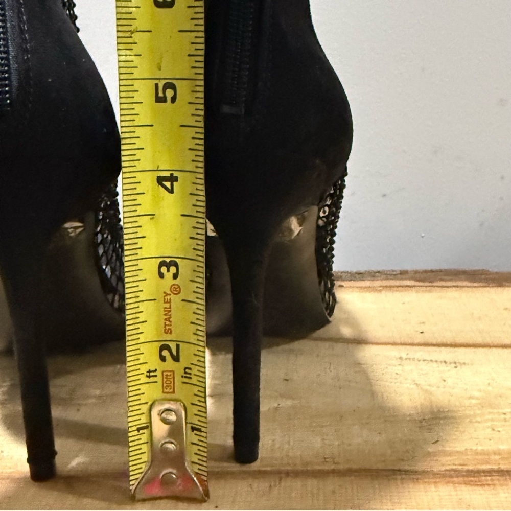 CHARLES DAVID Pursue Black Mesh Sequin‎ Bootie Size 7.5 A41 - Picture 9 of 11
